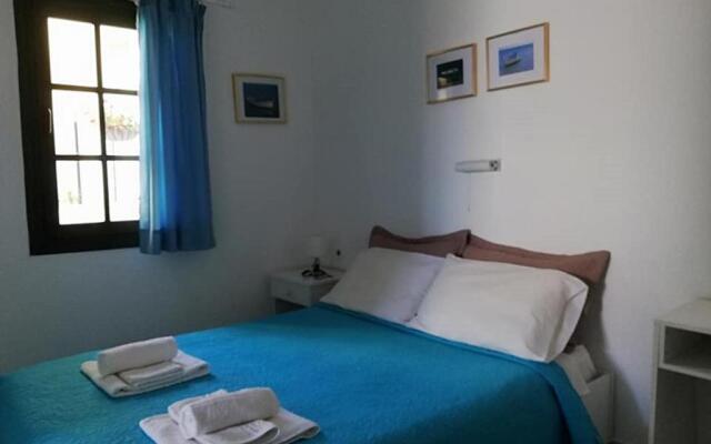 Aigialis Apartments & Studios