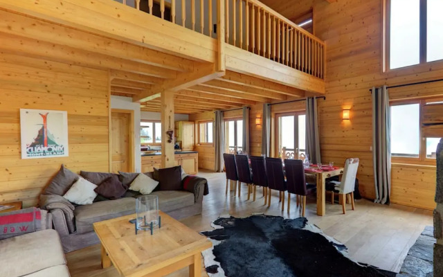 Modern Chalet with Hot Tub in Les Collons