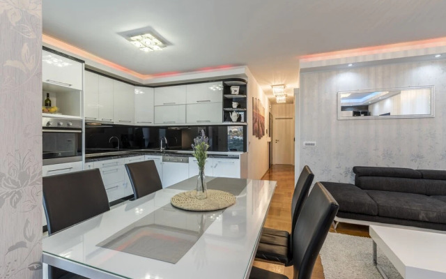 Luxury Suites