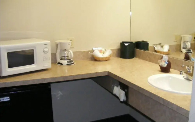 Sunset Oceanfront Lodging