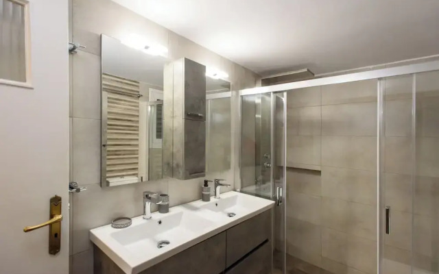 Blue Ark Acropolis Signature Residence