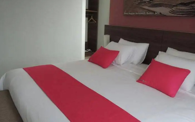Paragonbiz Hotel