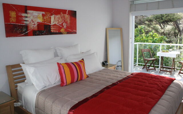 Russell View Apartments