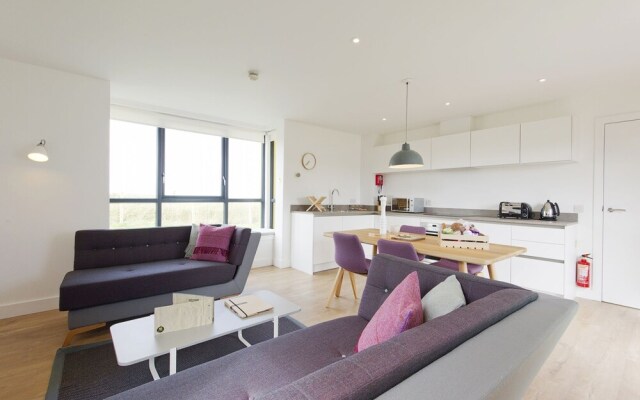 Highland 2 Bed Luxury Apartment