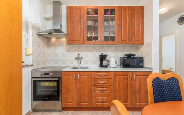 Stunning Apartment in Fazana With Wifi and 2 Bedrooms
