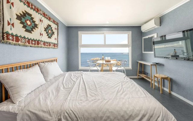 Goseong Napoli House Pension