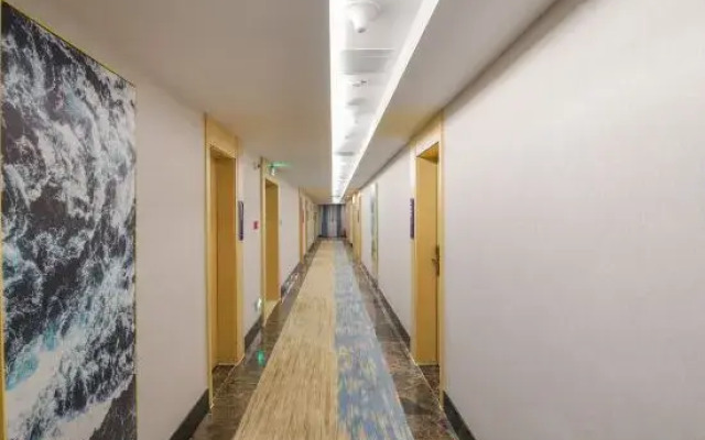 Kyriad Hotel (Jiujiang Duchang Pedestrian Street)