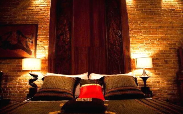 La Petite Indochine Hotel