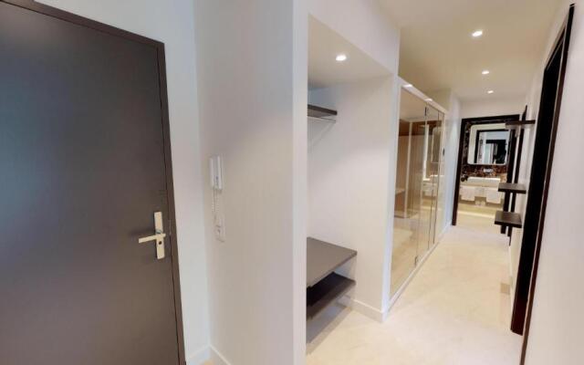 White Pearl Apartment 3.04
