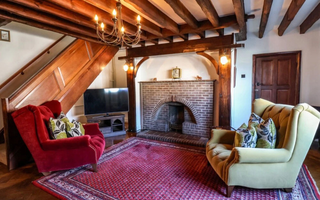 Old Roost Farmhouse