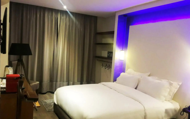 The Seven Hotel and Spa