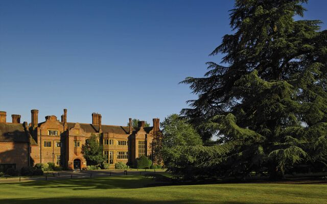 Hanbury Manor Marriott Hotel & Country Club