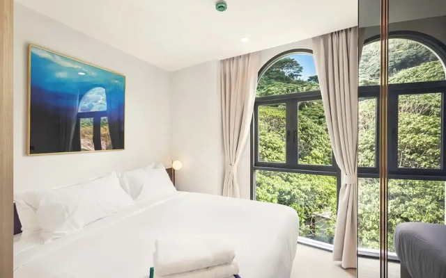 One bedroom Palmetto Condo Karon A 607