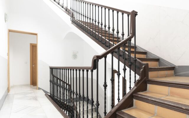 Apartamentos Suites San Jerónimo 17