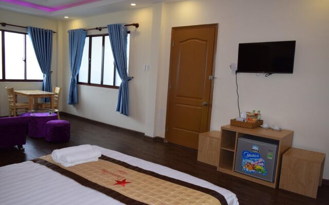 Diamond Star Hotel