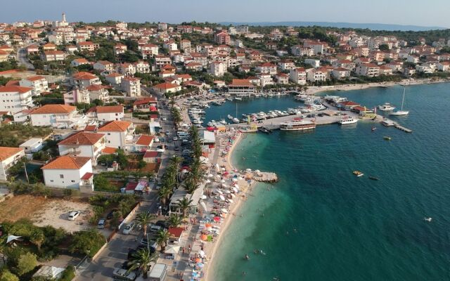 Seaview Apartment Mihaela