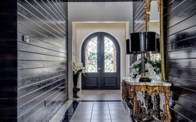 11BR Reunion Pool Home 550 by OVRH