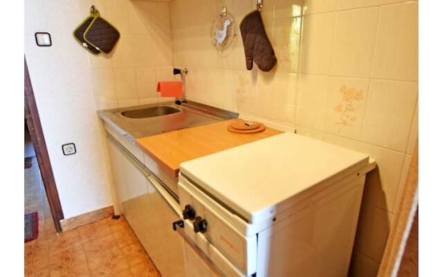 Apartments Zaterini-on Quiet Location