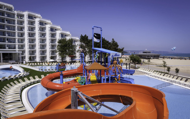 MARITIM Paradise Blue Hotel & Spa