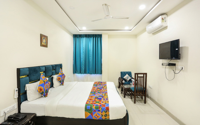 Fabhotel Shiv Rachna