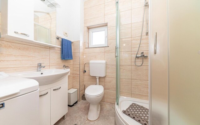 Amazing Apartment in Sevid With Wifi and 2 Bedrooms