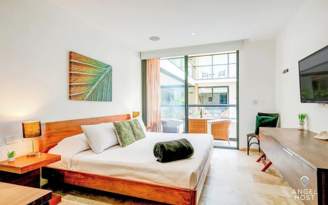 Shore Condos 2 blocks to the beach