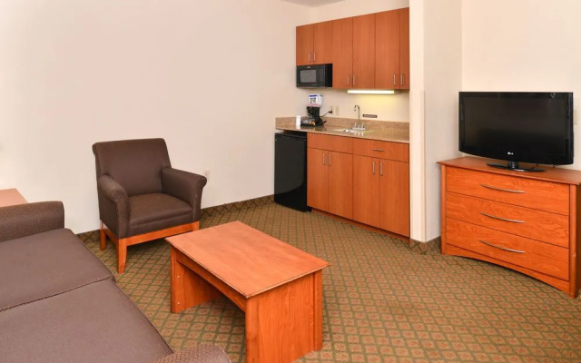 Holiday Inn Express Hotel & Suites Southfield - Detroit