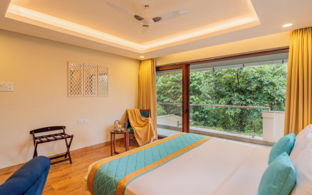 ELIVAAS Anasa 4 BHK With Pvt Pool
