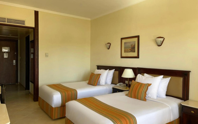 Grand Oasis Resort