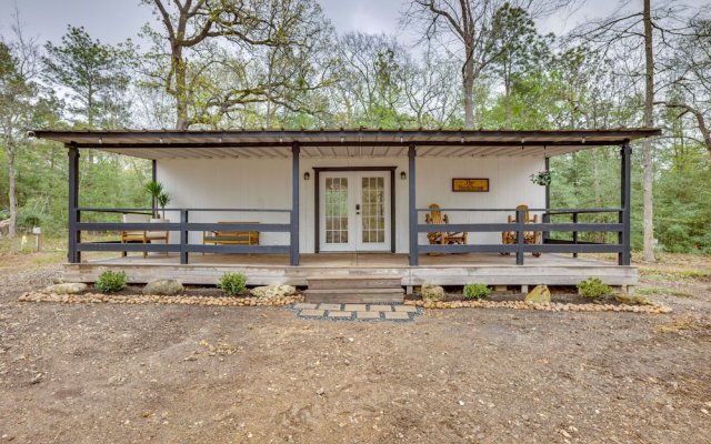 Willis Cabin on 6.5 Acres - Close to the Lake!