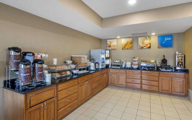 Comfort Suites Normal University area