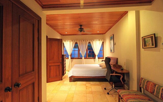Casa Canopy