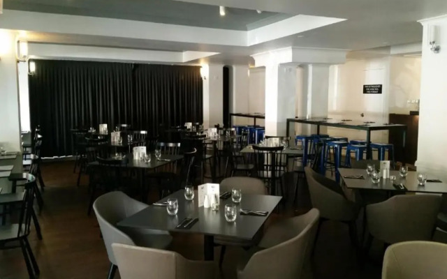 Silkari Urban CKS Sydney Airport Hotel