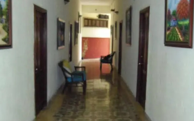 Class Colonial Aparta Hotel