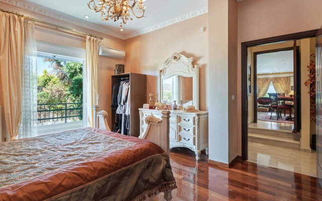 Lavish Villa in Archaia Korinthos With Swimming Pool