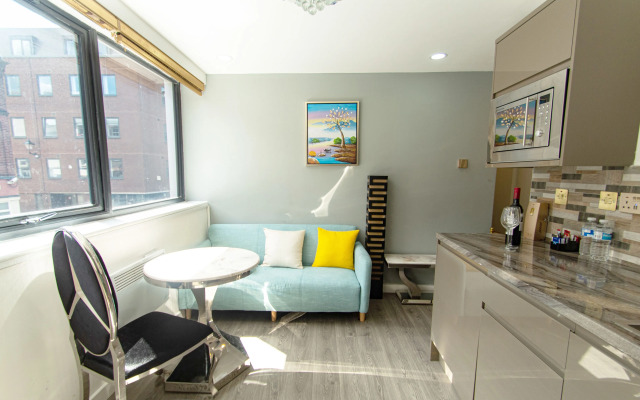 Queen Stay Apartments