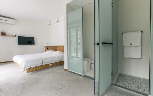 VINAWHISPER Boutique Hotel