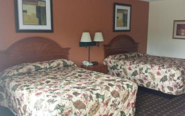 Great Lakes Inn and Suites