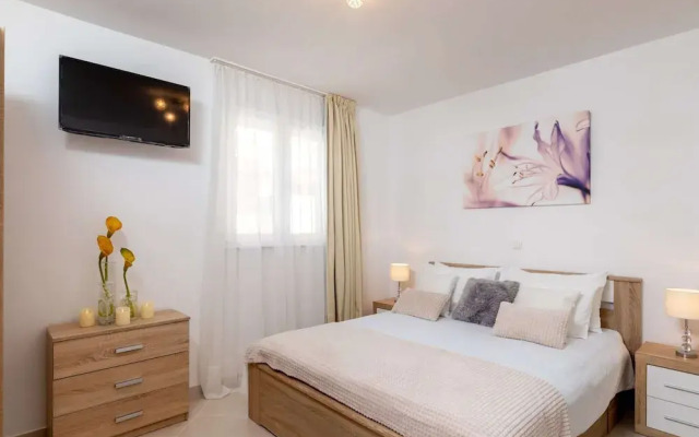 Apartments Blazevic - Two Bed/apt With Hot Tub