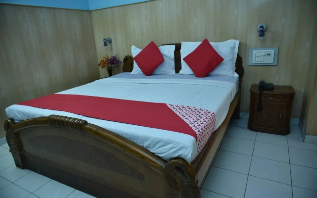 Mid City Hotel by OYO Rooms
