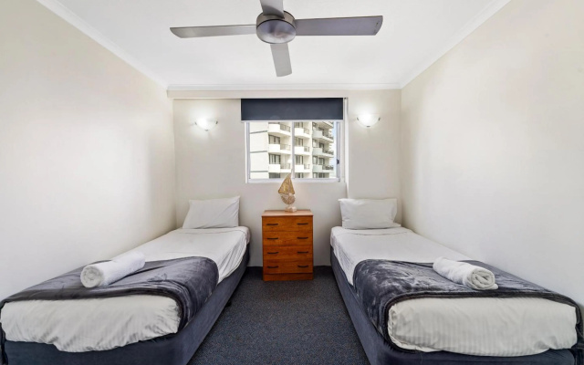 Sandpiper Apartments – Guest Rooms – Gold Coast