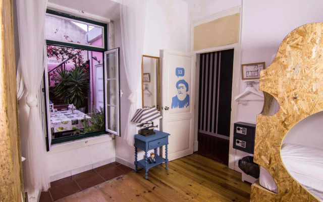 Alfama Patio Hostel