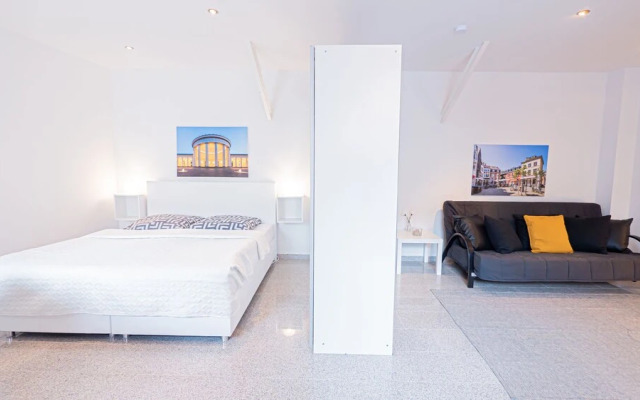 Relax Aachener Boardinghouse Main Train Station