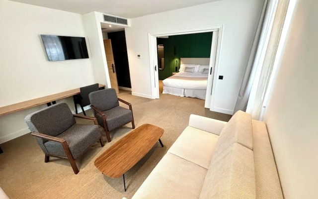 Hotel Mondragón