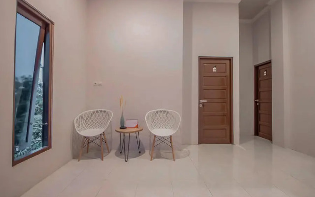 Krisan Guest House Syariah RedPartner