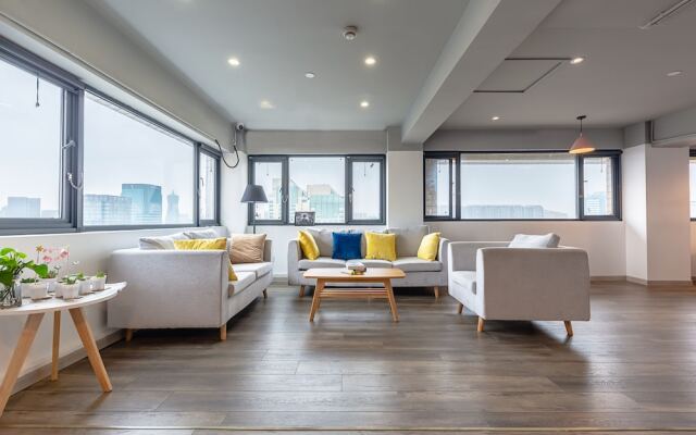 Yootel Hostel