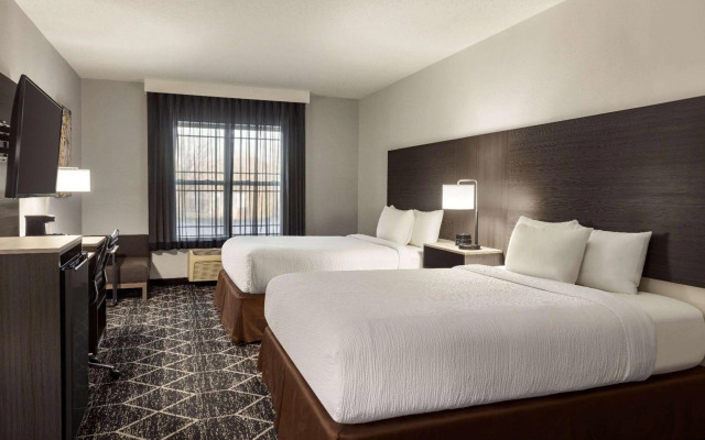 Comfort Suites Lake George