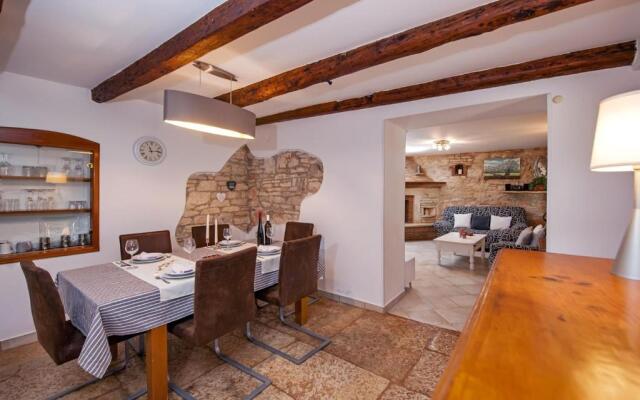 Holiday Apartment Daria 20