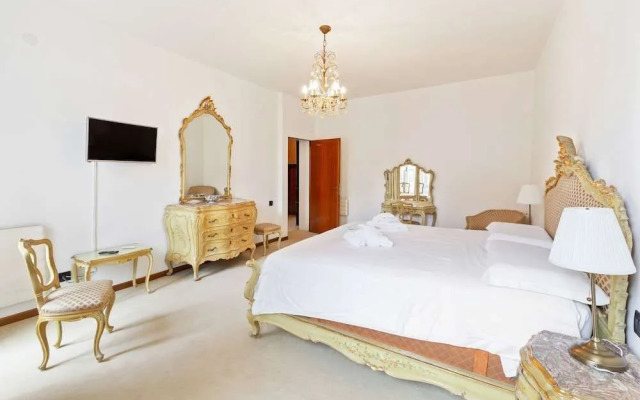 Venice Castello Elegant Apartment