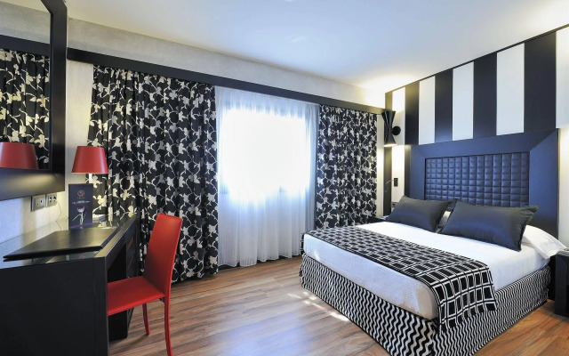 Salles Hotel Aeroport de Girona